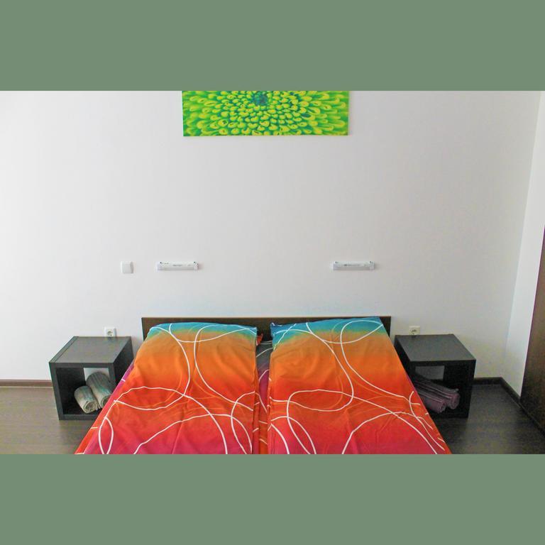 Flora Apartment Centrum Sofia Bagian luar foto