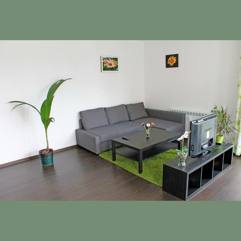 Flora Apartment Centrum Sofia Bagian luar foto