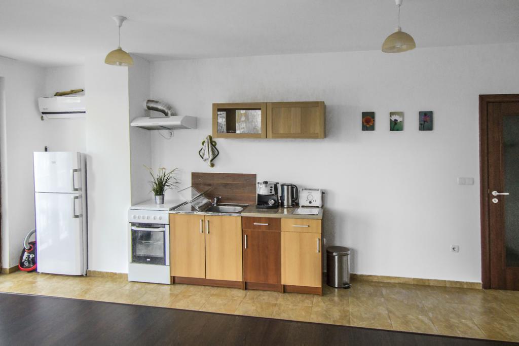 Flora Apartment Centrum Sofia Bagian luar foto